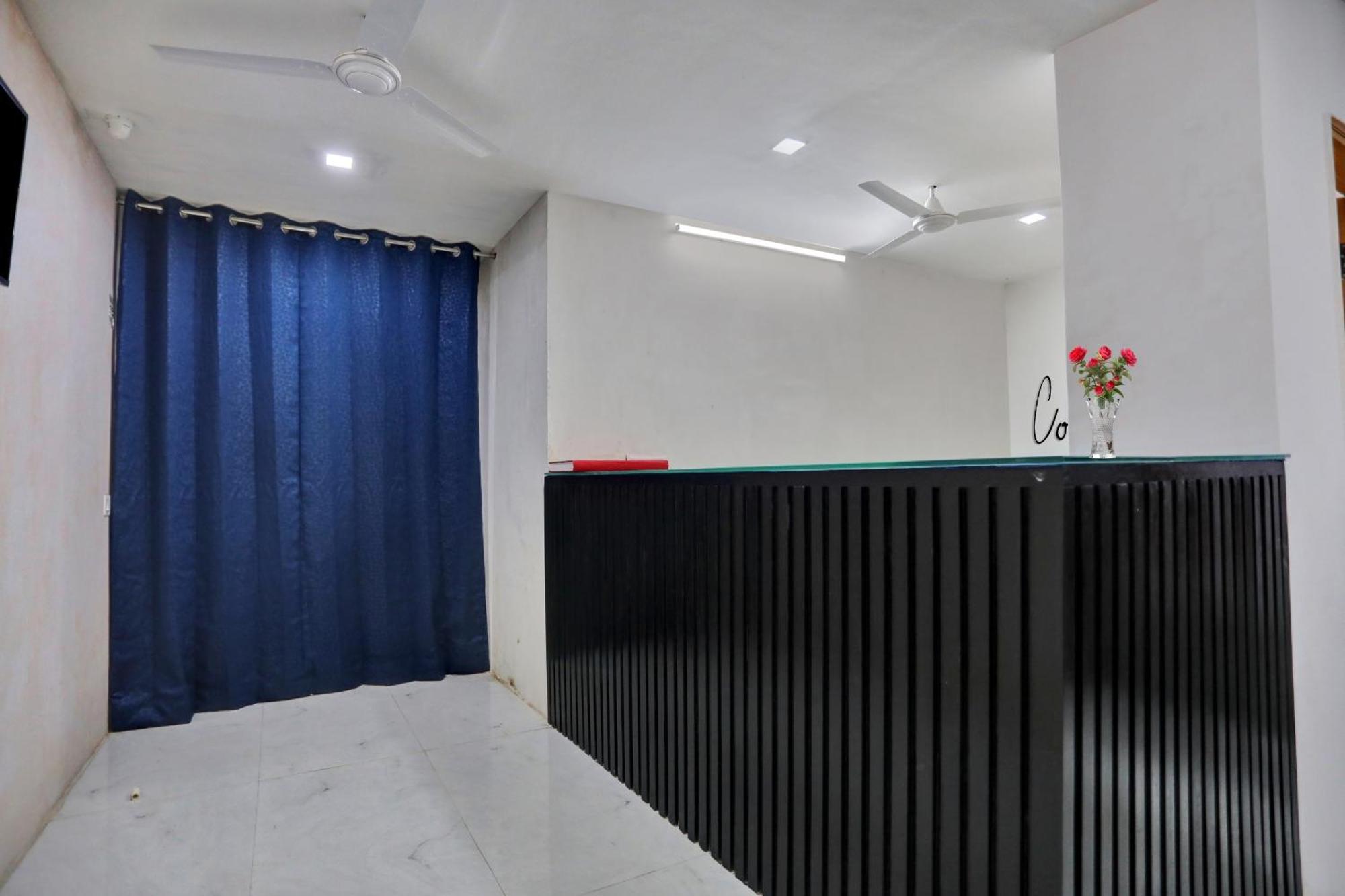Super Townhouse The Arrow Near Lotus Temple Hotel Nova Deli Exterior foto